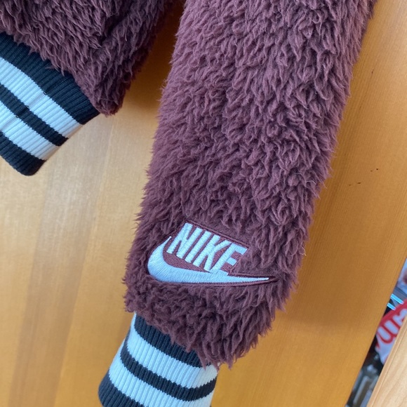 NIKE JACKET - Picture 2 of 3